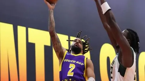 “广州足球新篇章：豹力全开，携手重返顶级联赛荣耀巅峰！”